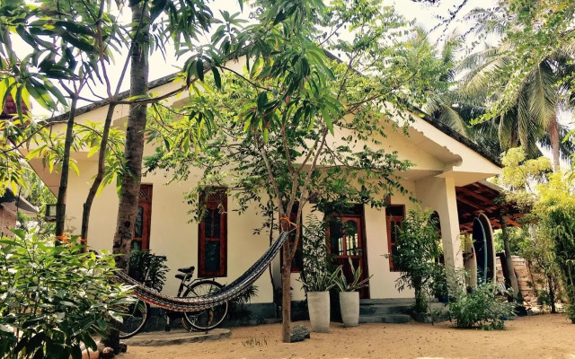 Little Lagoon Hostel