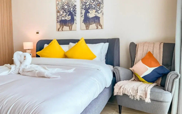 Lux Studio Apartment at Al Jaddaf - MHH