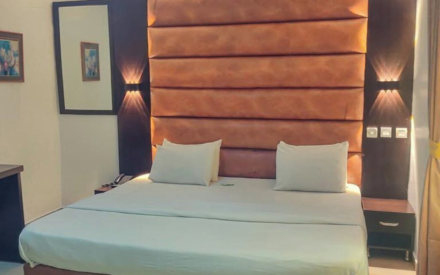Green House Hotel And Suites