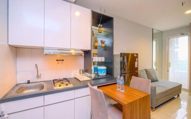 Good And Comfy 2Br Cinere Bellevue Suites Apartment