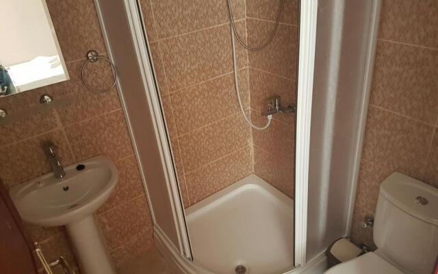 Midilli Otel Sarimsakli