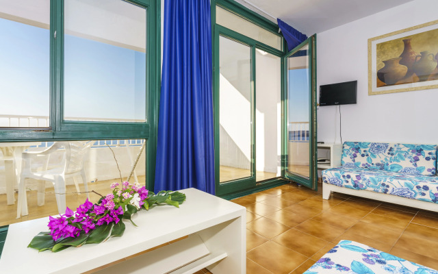Aparthotel Beach Club