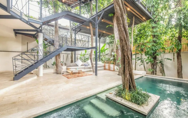 Stylish 2-br Villa With Pool, 800m Canggu Beach