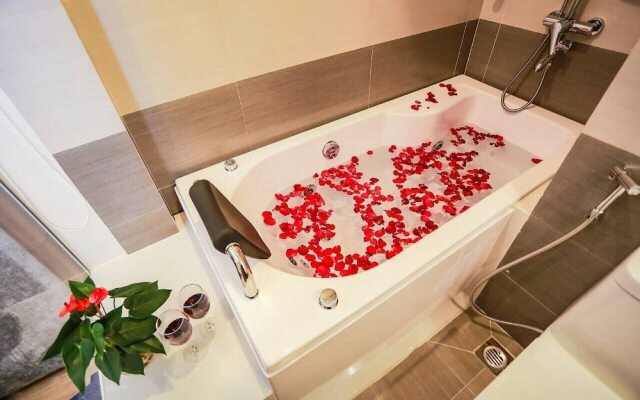Sen Hotel by Bay Luxury
