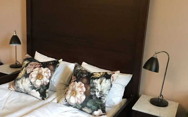 First Hotel & Suites Oslo West