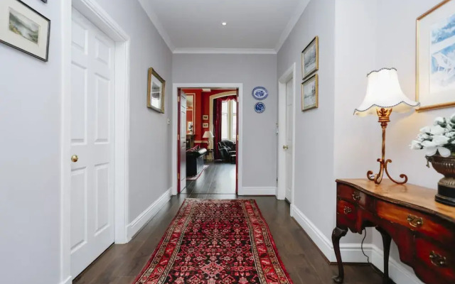 Gorgeous Royal Mile Mansion Apartment