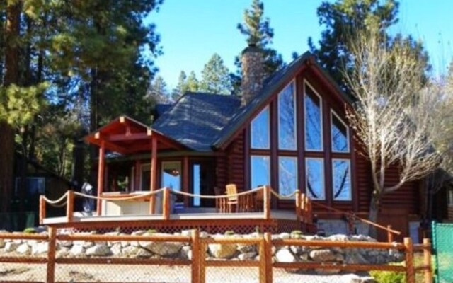 080 - Moonshadows Log Cabin