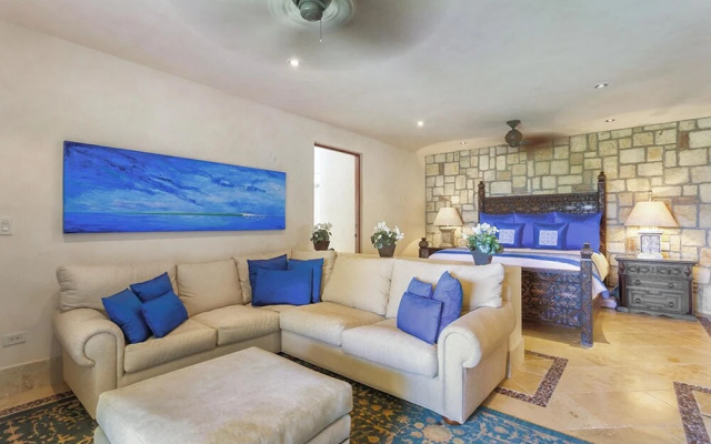 Blue Desert 11 - Casa De La Familia