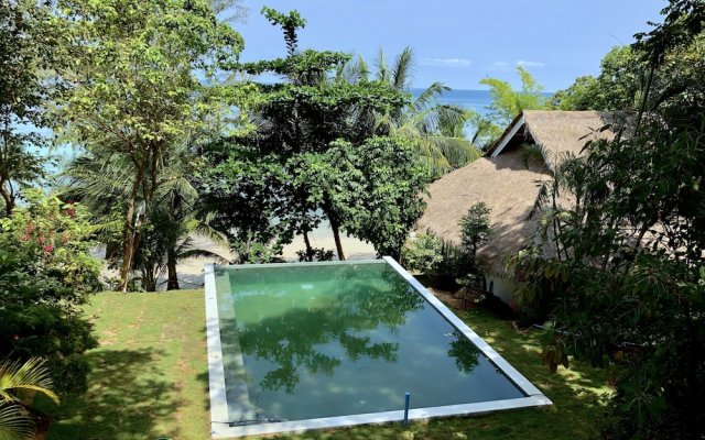 Coconut Beach Bungalows