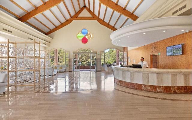 Viva Suites & Spa 16+