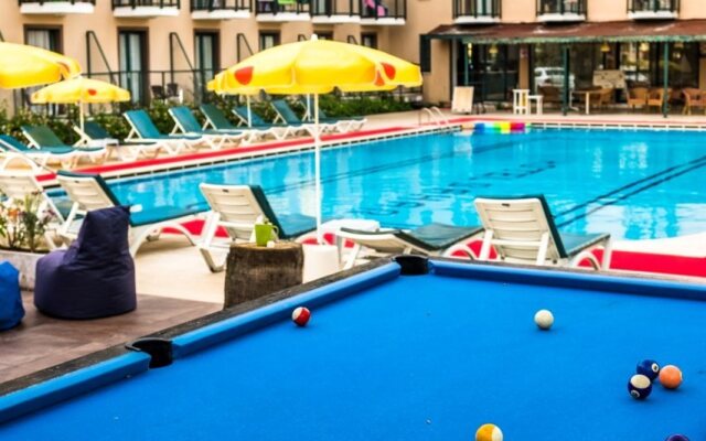 Bahar Hotel (+12 Adult )