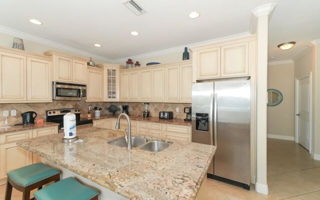 Island Retreat Apartment 4