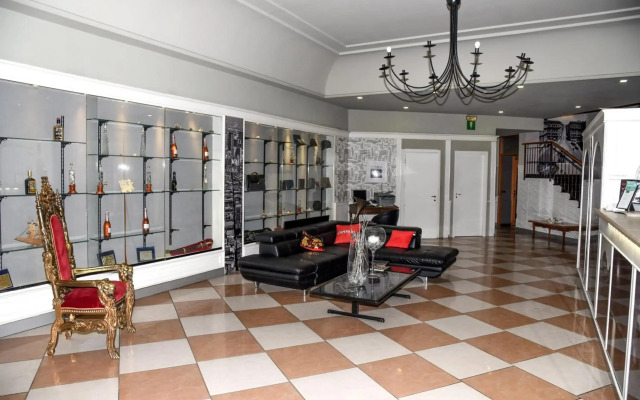 Business Hotel