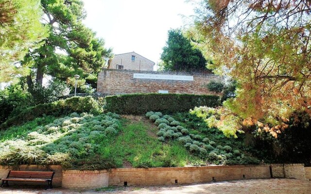 Apartment With 4 Bedrooms in Recanati, With Wonderful Mountain View, E