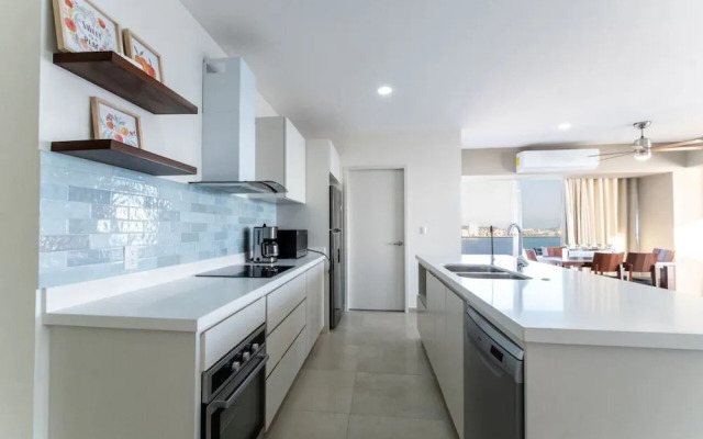 Cristal bay Apartments