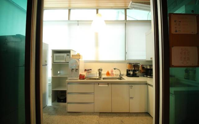 Stitches House - Hostel