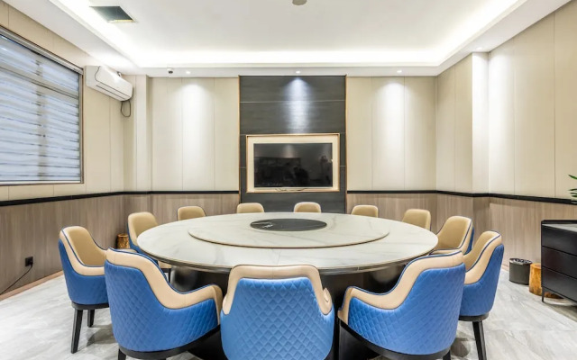 Bole Jing Pin Hotel
