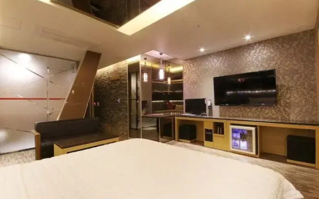 Gyeongju Bomun CL Hotel