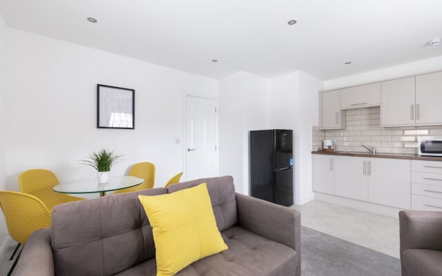 2 Bedroom Town Centre Apartment