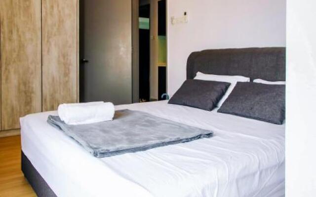 8Pax 2 BATHROOM NEAR SUMWAY PYRAMID