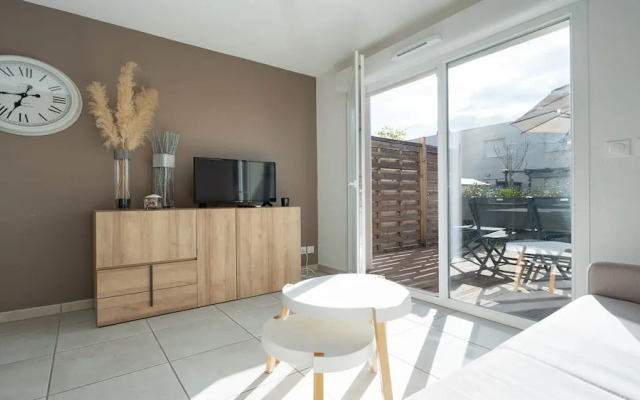 Comfortable Villa by the Sea