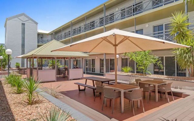 Stay at Alice Springs Hotel