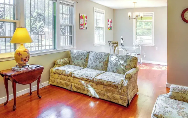 Cozy Memphis Vacation Rental Near Beale Street!