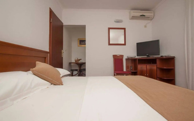 Guest House Medin