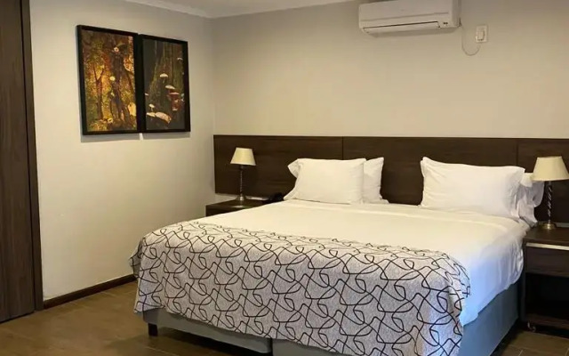 Yvy Hotel de Selva
