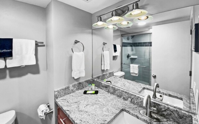 Mainsail Condominiums