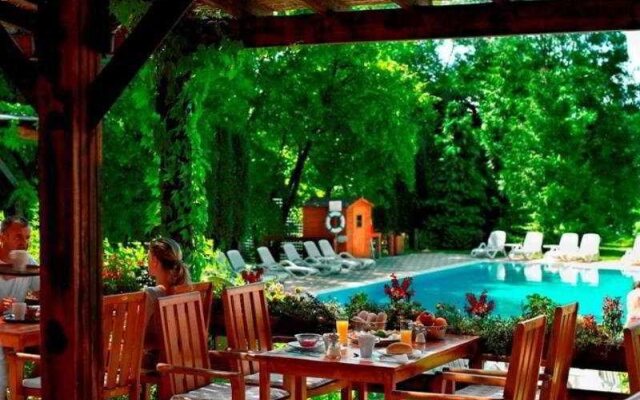 Normafa Hotel