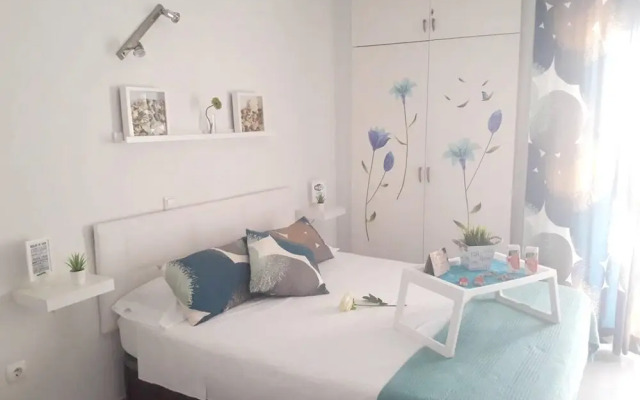 Studio in Benalmádena, With Wonderful sea View, Shared Pool, Balcony