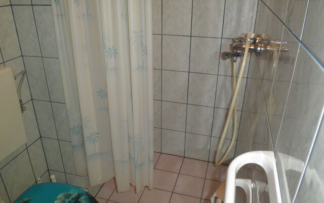 Apartment Aldica - 300 m from sea: A3 Supetar, Island Brac