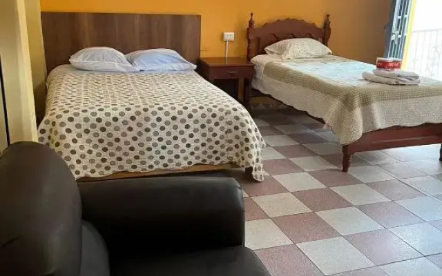 El Centro Hospedaje