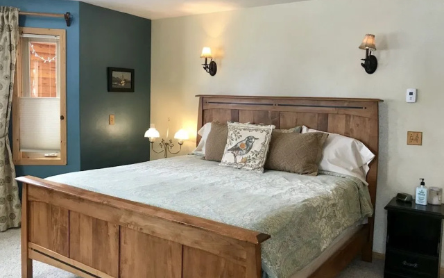 Cozy Cove Inn
