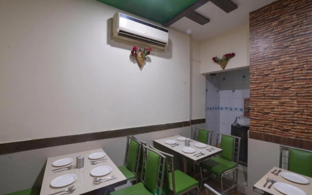 Hotel Mansarovar By OYO Rooms