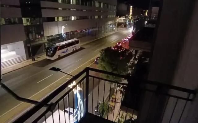 2 Bed Flat - Sleeps 5 - Parking - Wifi