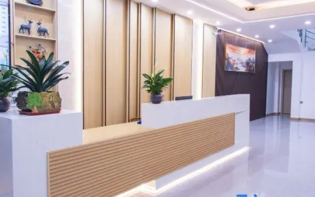 Hillman Hotel (Guiyang Huaxi Branch)