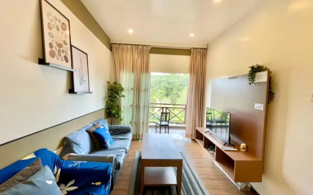 Iris House Resort