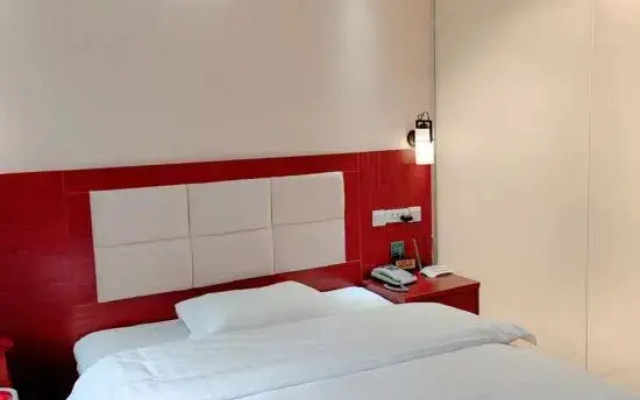 Chuxiong Junchuang Hotel