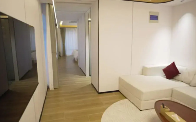 Unicorn Rocket Resort