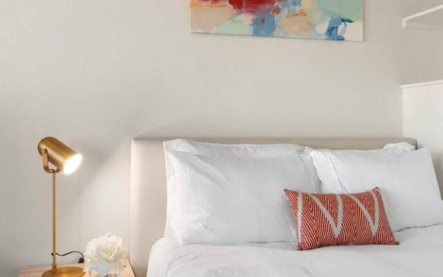 Arlington Stylish Studio Apartment