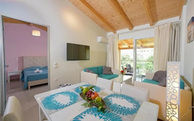 Palapart Gikas Suites And Studios