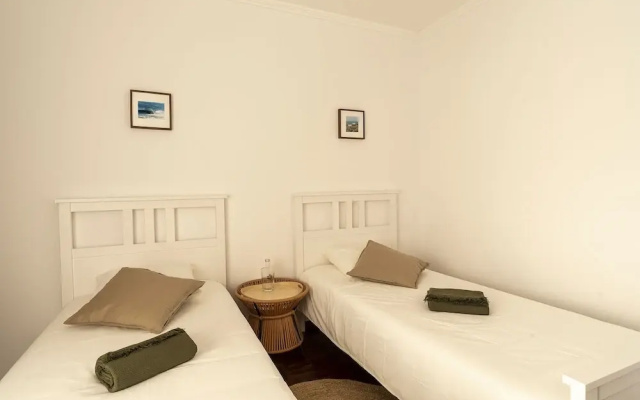 Ericeira Paradise House & Suites