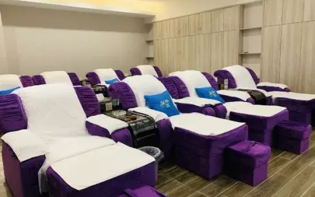 Jianguo Hidden Hotel(Yangzhou Thin West Lake)