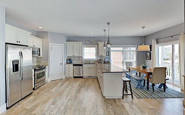 35laurst 5 Bedroom Home