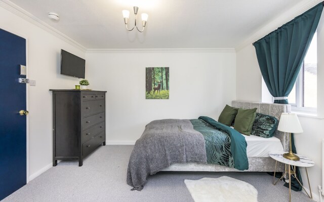 Inglewood Hub London