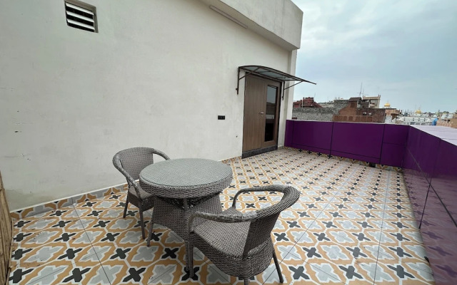 Hotel Temple City by Novelty