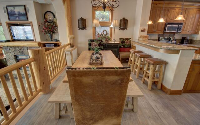 Mill Creek 72 by SummitCove Vacation Lodging