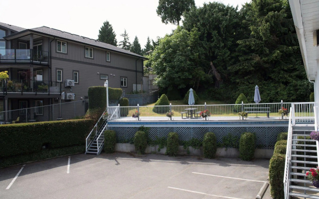 Ocean Crest Motel